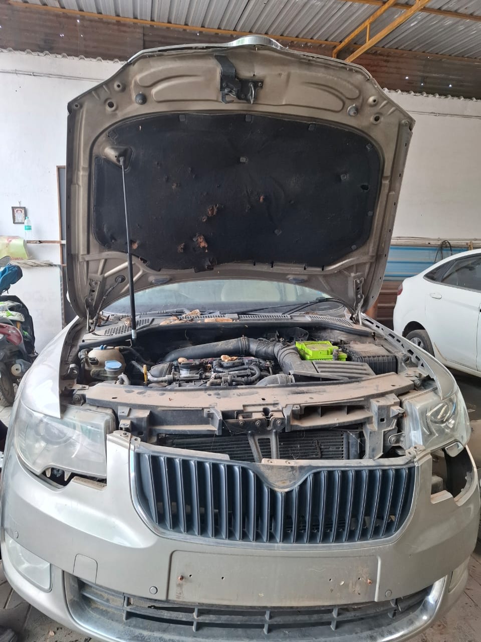 Skoda Super 1.8 AT DSG
